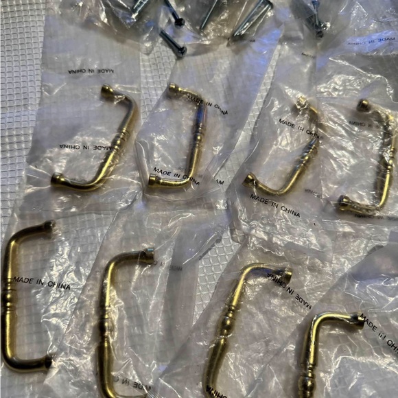 Cabinet door knobs 8 count. New never used - Picture 3 of 5